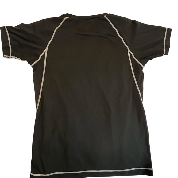 CW-X Black Activewear Pullover T-Shirt Top M white Stitch Detail Women’s - Picture 7 of 11